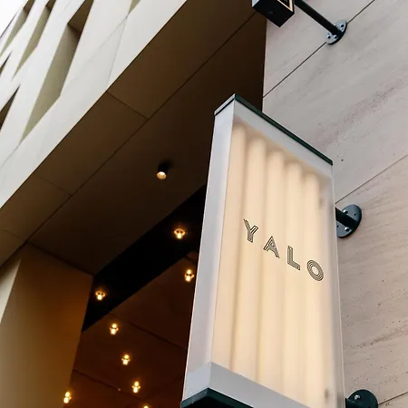 Hotel Yalo Urban Boutique 4*